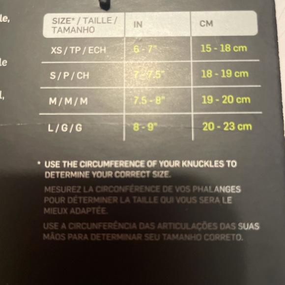 Nike Aeroshield Women’s gloves - Picture 4 of 4